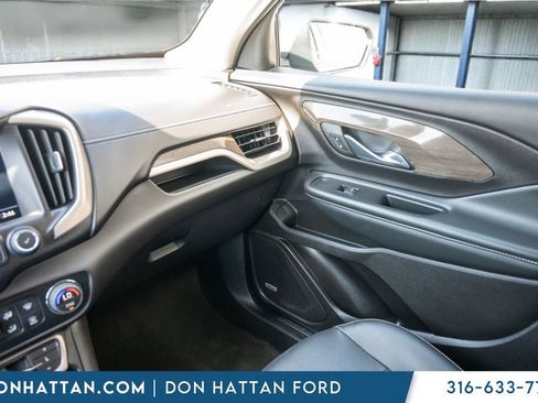 Used 2024 GMC Terrain Denali AWD/4WD image 16