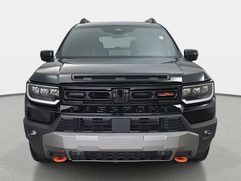Certified 2026 Honda Passport TrailSport image 2