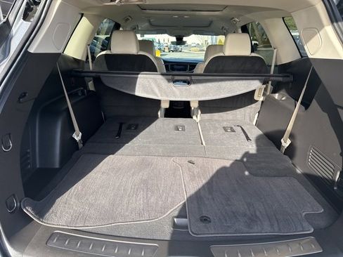 Used 2023 Buick Enclave Premium w/ Experience Buick Package image 27