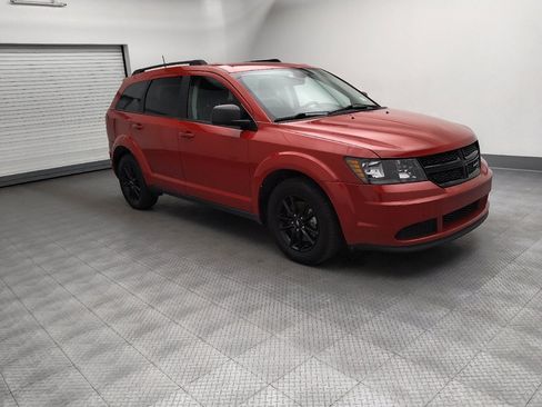 Used 2020 Dodge Journey SE w/ SE Popular Equipment Group FWD image 11