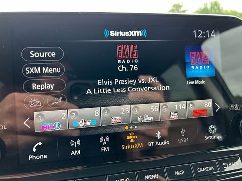 Used 2024 Nissan Pathfinder Platinum w/ Cargo Package image 34