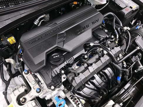 Certified 2026 Hyundai Elantra Sport image 22