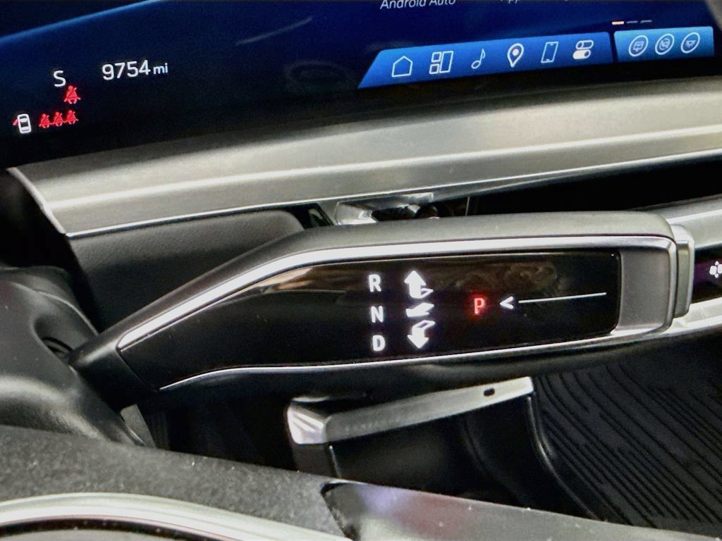 Used 2024 Cadillac Lyriq Sport w/ LPO, Floor Liner Package AWD/4WD image 16