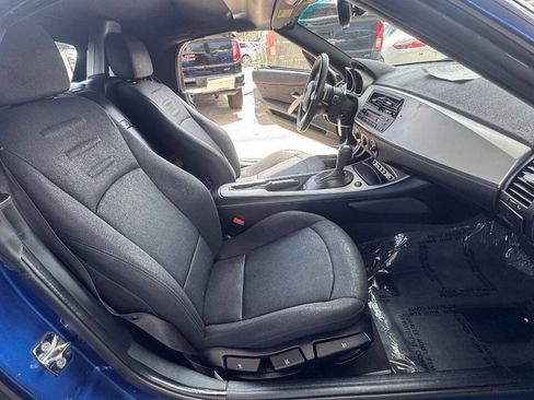 Used 2007 BMW Z4 3.0i image 10