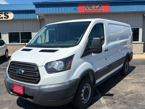 Used 2018 Ford Transit 250 130 Low Roof RWD image 1