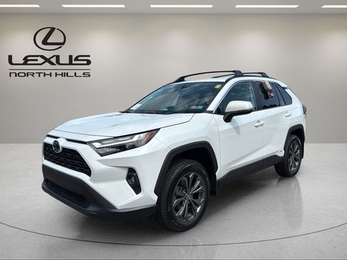 Used 2024 Toyota RAV4 XLE Premium w/ Weather Package AWD/4WD image 1