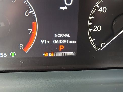 Certified 2023 Honda Pilot Touring image 13