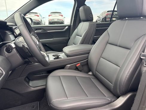 New 2026 GMC Acadia Elevation w/ Elevation Premium Package AWD/4WD image 18