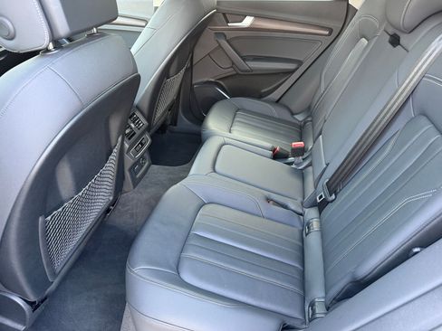 Used 2021 Audi Q5 2.0T Premium Plus w/ Premium Plus Package AWD/4WD image 22