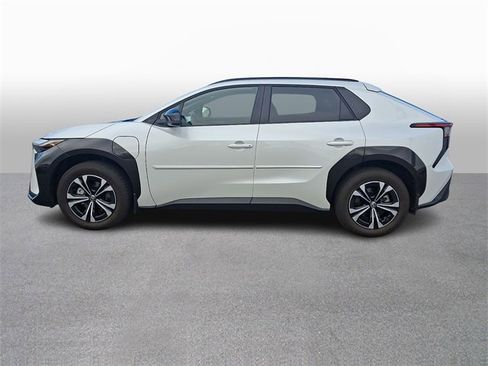 Used 2024 Toyota bZ4X XLE image 7