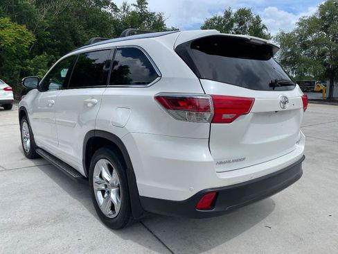 Used 2015 Toyota Highlander Limited Platinum AWD/4WD image 6