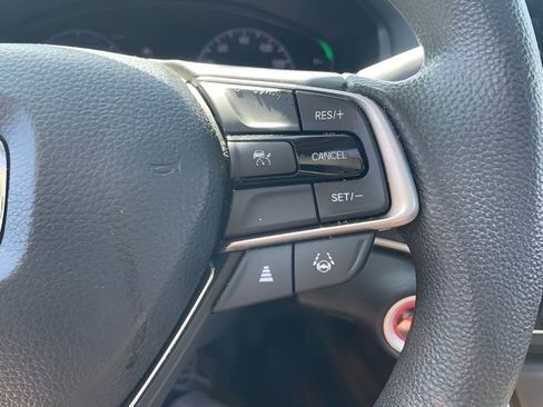 Used 2021 Honda Accord EX image 21