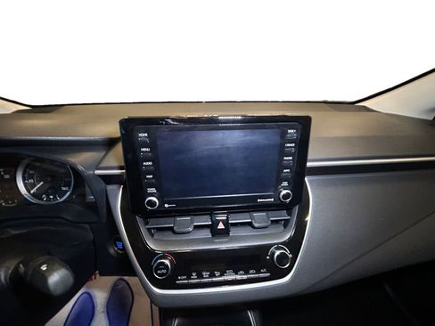 Used 2022 Toyota Corolla LE w/ LE Convenience Package image 10