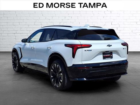 Used 2024 Chevrolet Blazer EV RS AWD/4WD image 3