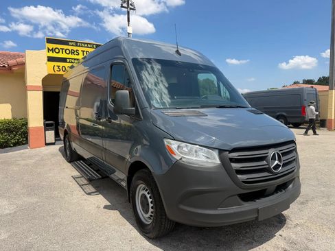 Used 2019 Mercedes-Benz Sprinter 170 image 9