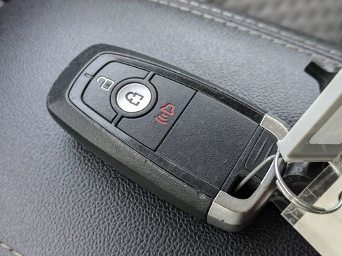 Certified 2020 Ford Escape SE FWD image 27