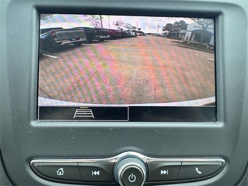 Used 2024 Chevrolet Equinox LT image 19