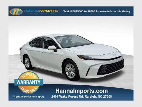 Used 2025 Toyota Camry LE image 1