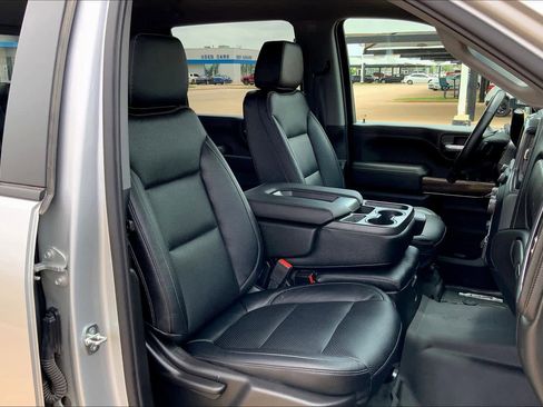 Used 2020 Chevrolet Silverado 2500 LT w/ Texas Edition image 8