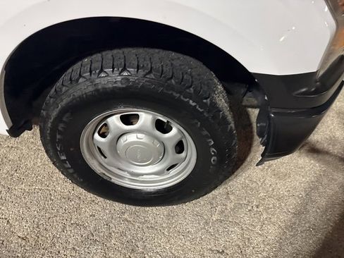 Used 2020 Ford F150 XL w/ Trailer Tow Package image 5