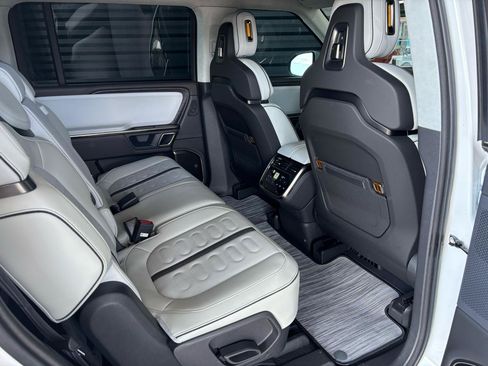 Used 2024 Rivian R1S Adventure AWD/4WD image 26
