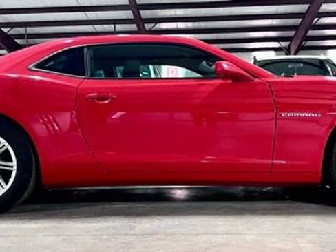 Used 2012 Chevrolet Camaro LT RWD image 2