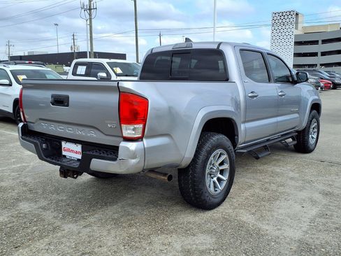 Used 2019 Toyota Tacoma SR5 RWD image 24