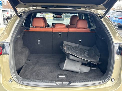 Used 2024 MAZDA CX-5 Carbon Edition image 14