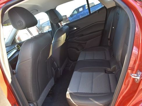 Certified 2024 Chevrolet Trax LT w/ Driver Confidence Package image 17