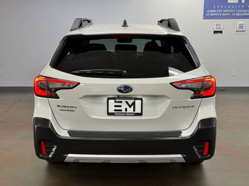 Used 2022 Subaru Outback Limited AWD/4WD image 6