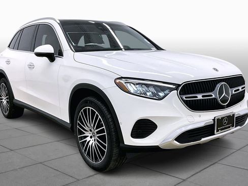 New 2026 Mercedes-Benz GLC 300 image 2