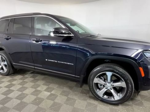 Used 2024 Jeep Grand Cherokee Limited 4xe w/ Luxury Tech Group II AWD/4WD image 2