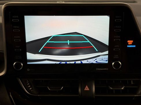 Used 2021 Toyota C-HR LE image 29