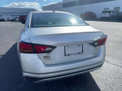 Used 2022 Nissan Altima 2.5 SV image 8