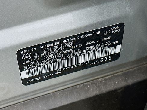 Used 2024 Mitsubishi Outlander SE image 12