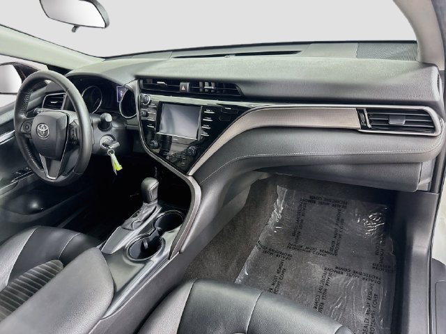 Used 2020 Toyota Camry SE w/ Carpet Mat Package FWD image 26
