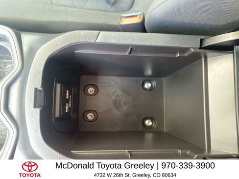 Used 2021 Toyota RAV4 XLE AWD/4WD image 20