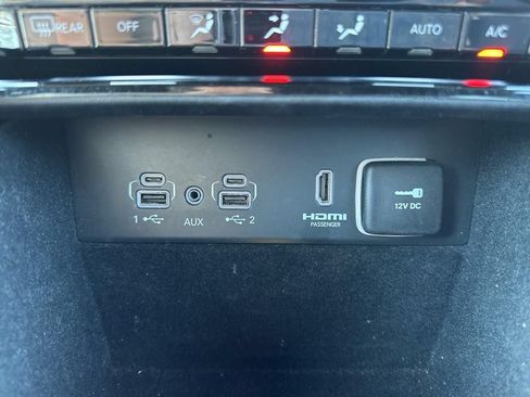 Used 2022 Jeep Grand Cherokee Summit RWD image 47