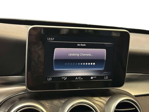 Used 2017 Mercedes-Benz C 300 4MATIC Sedan image 4