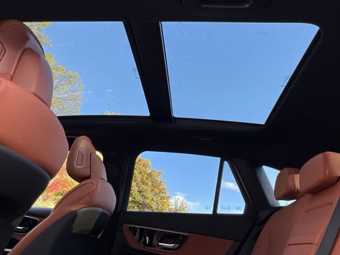 New 2026 Mercedes-Benz GLC 300 4MATIC image 21