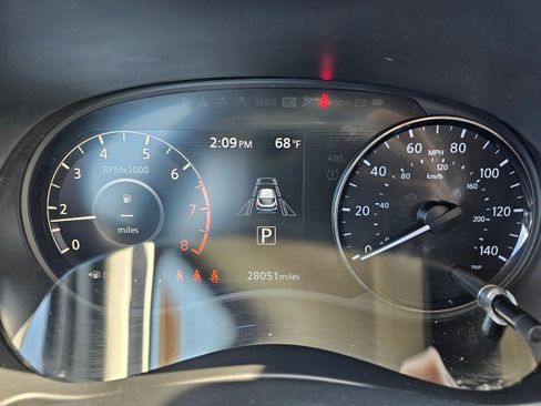 Used 2023 Nissan Kicks SR w/ SR Premium Package FWD image 29