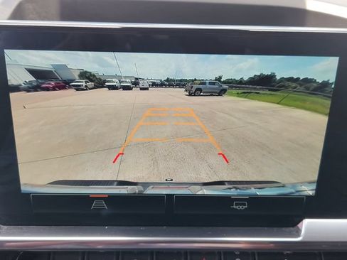 Used 2025 GMC Sierra 1500 SLT RWD image 16