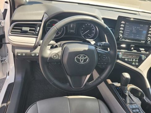 Used 2022 Toyota Camry SE FWD image 30