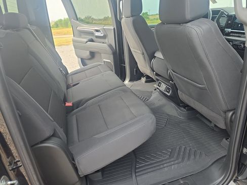 Used 2024 Chevrolet Silverado 1500 LT AWD/4WD image 12