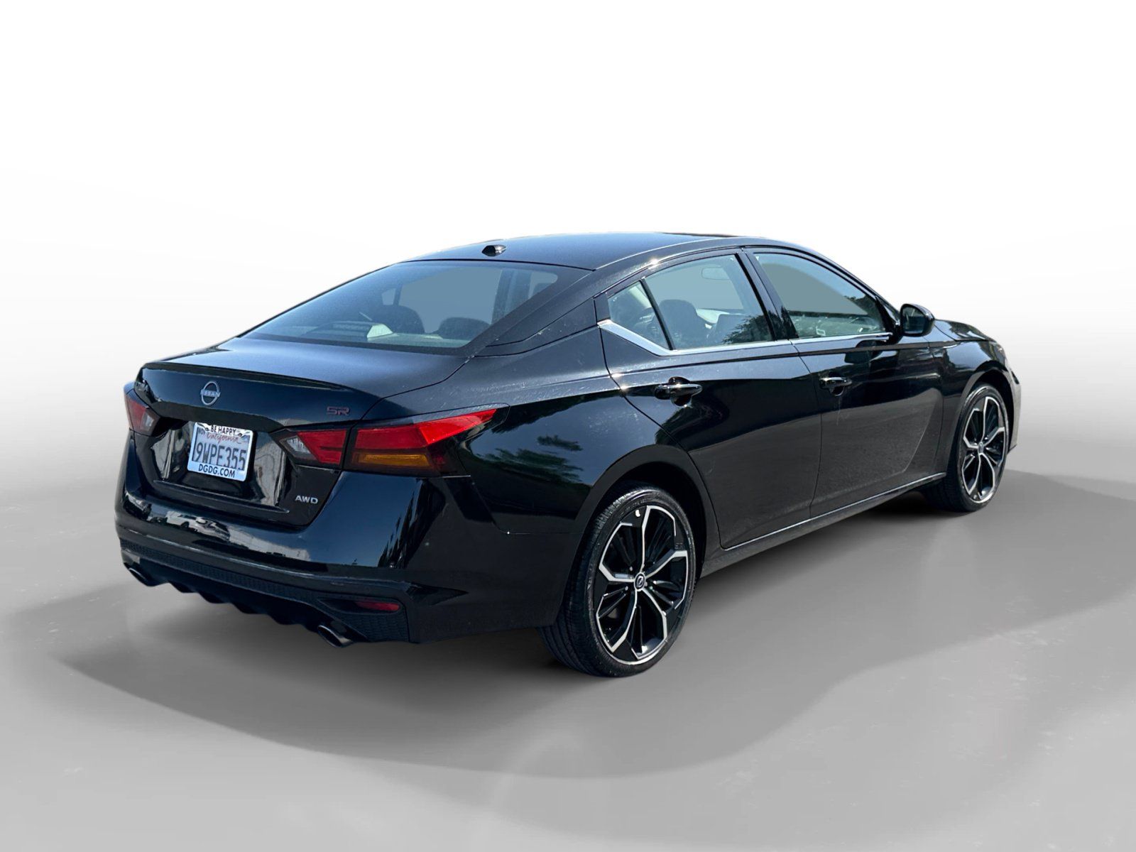 Used 2025 Nissan Altima 2.5 SR AWD/4WD image 5