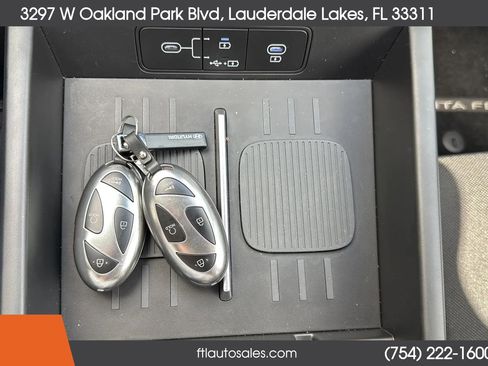 Used 2025 Hyundai Santa Fe SE image 58