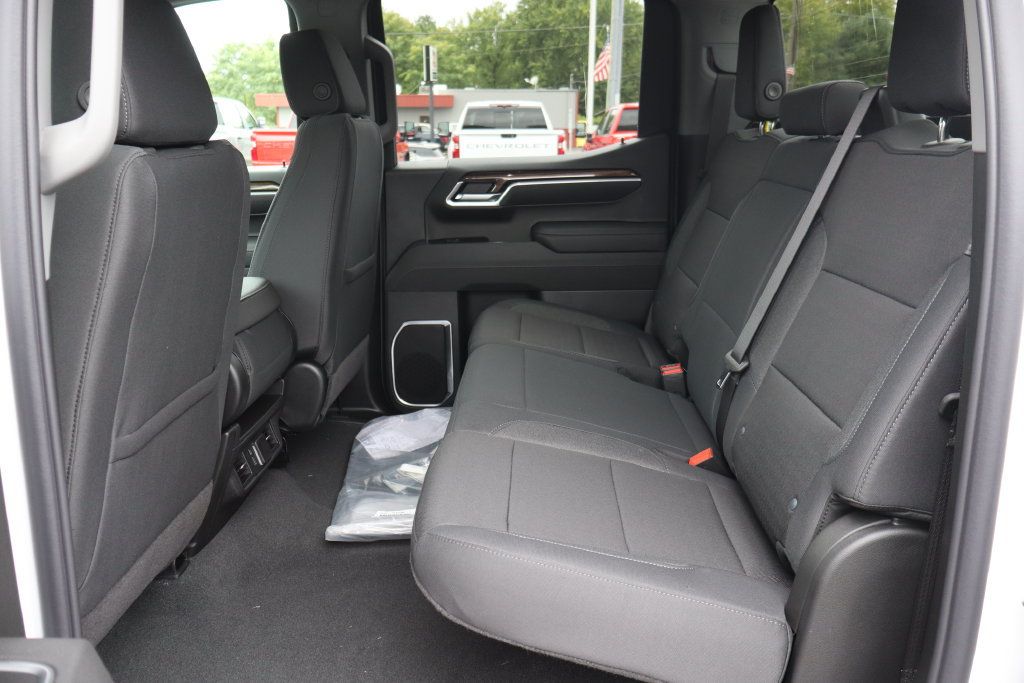New 2026 Chevrolet Silverado 1500 LT AWD/4WD image 17