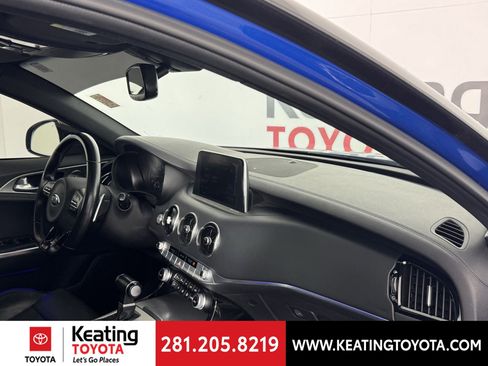 Used 2018 Kia Stinger GT1 image 20