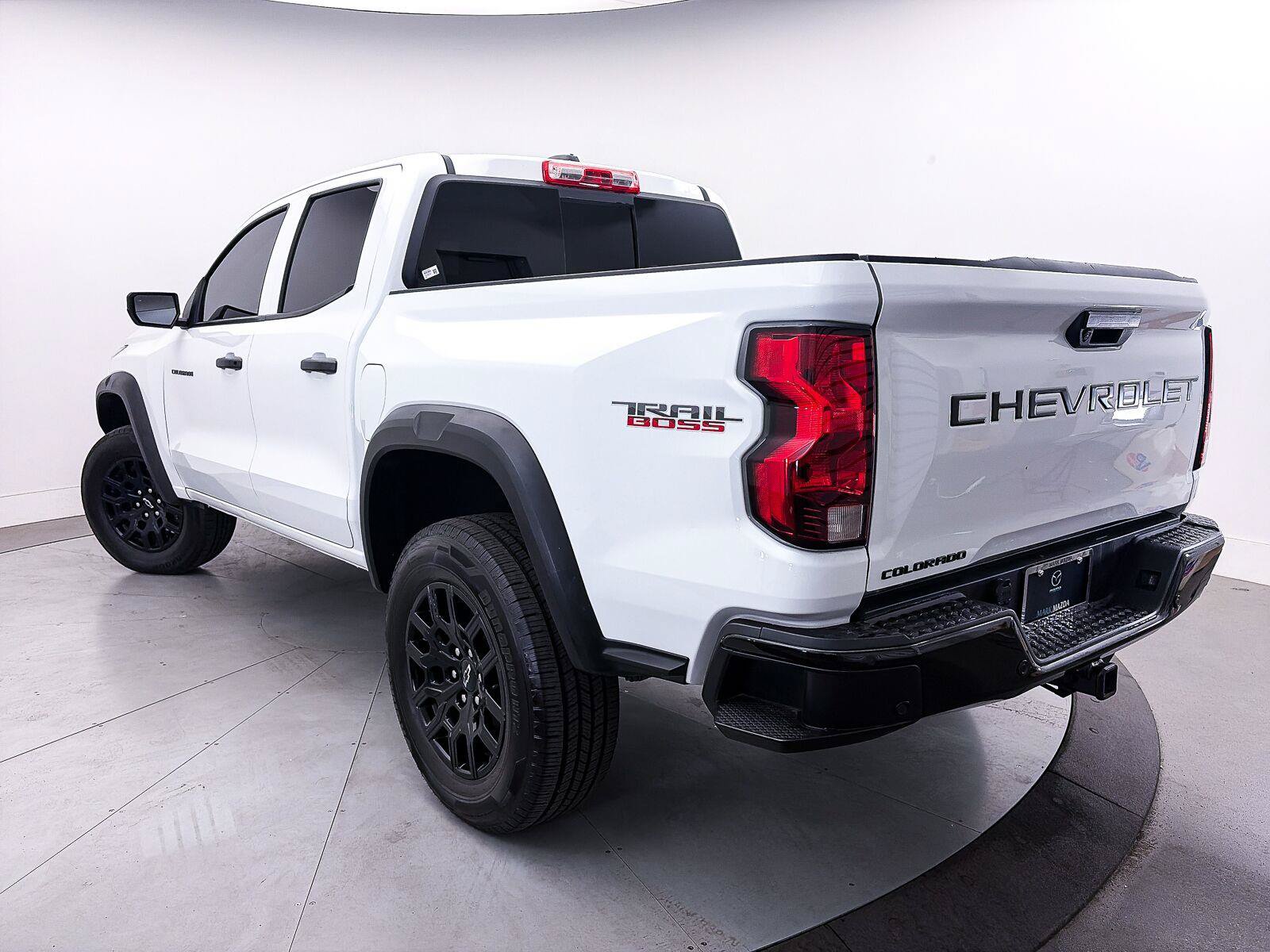 Used 2024 Chevrolet Colorado Trail Boss w/ Advanced Trailering Package AWD/4WD image 3