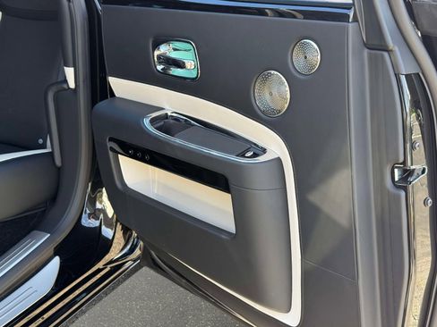 Used 2020 Rolls-Royce Ghost Black Badge image 26
